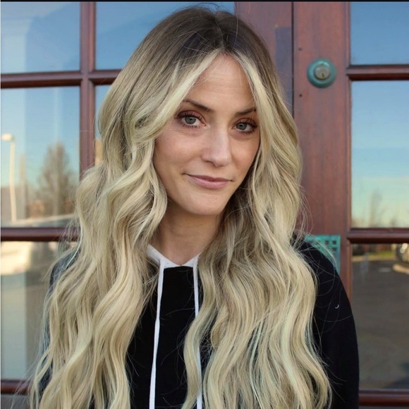 Meet your Posher, Ashley - Picture 1 of 1